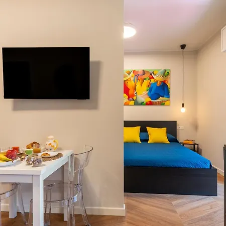 10' From The Sea, Elegant Loft With Private Veranda Cagliari